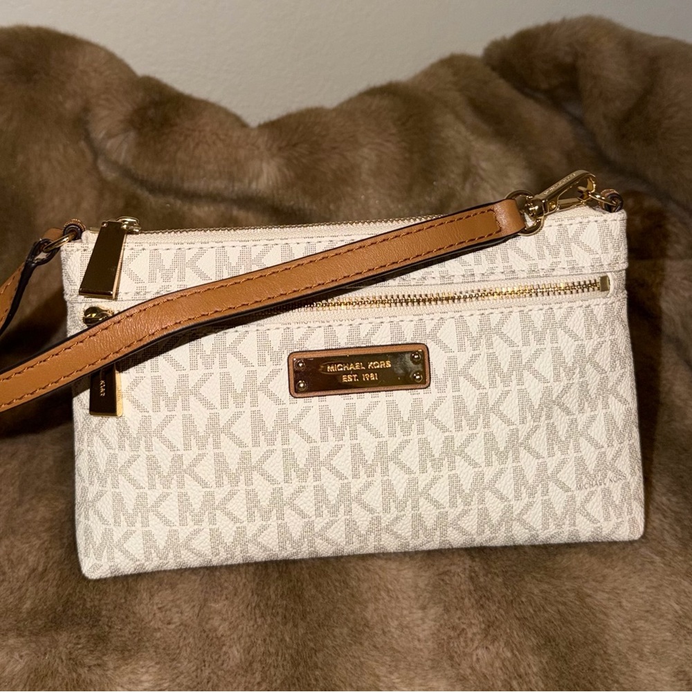 Michael Kors Signature Cream and Tan Wristlet